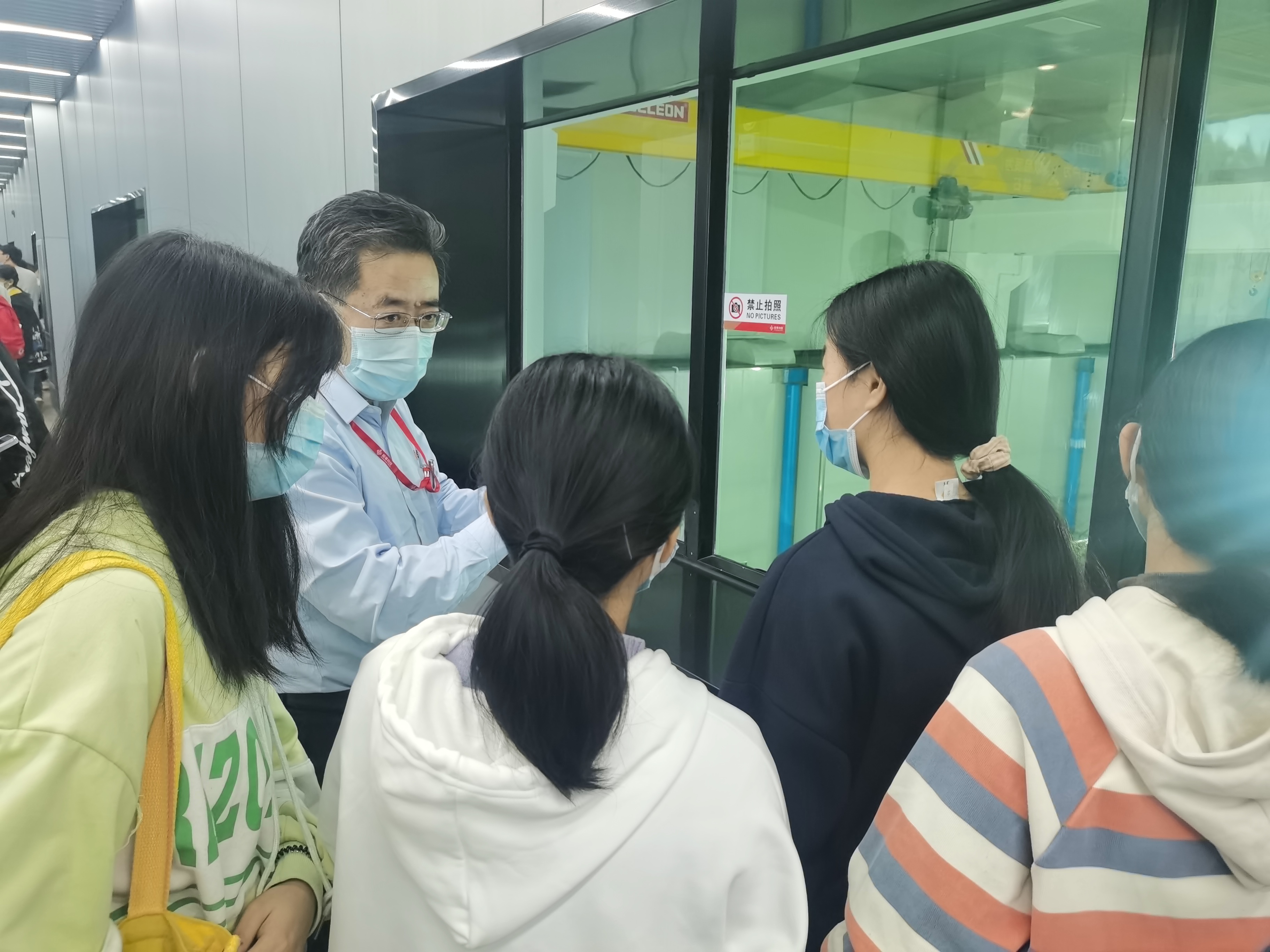 校企合作 | 嘉应大学师生参观学习电竞牛
科技雁洋厂区